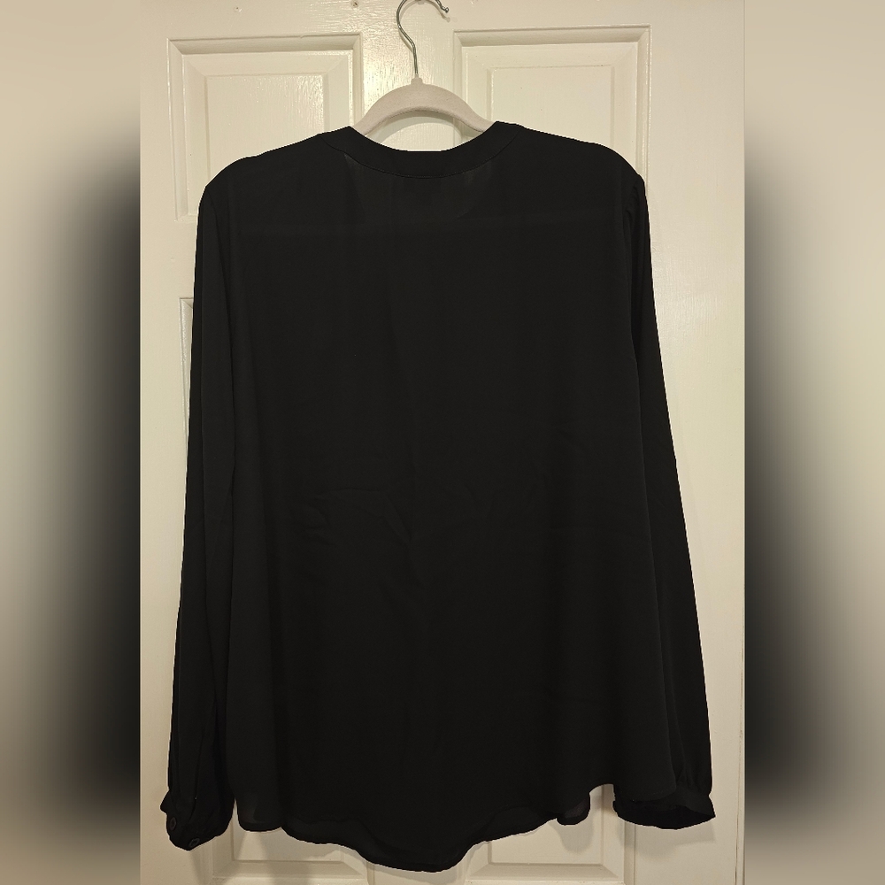 Torrid Black Sheer Tie-Shoulder Blouse w/ Keyhole β Size 2 - Picture 2 of 2